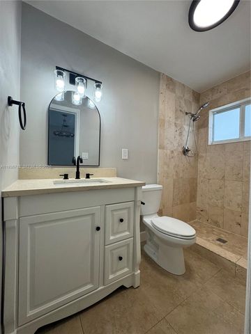 17831 NW 84th Ct, Miami, FL 33015