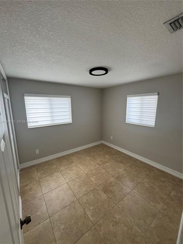 17831 NW 84th Ct, Miami, FL 33015