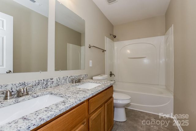 5307 Peachwood Drive, Charlotte, NC 28216