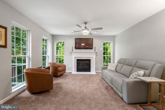 2 HUNTINGTON CT, Upper Chichester, PA 19061