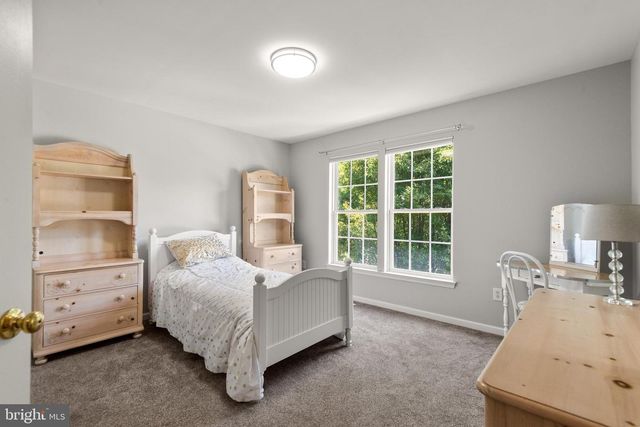 2 HUNTINGTON CT, Upper Chichester, PA 19061