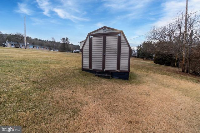 55 MAPLE AVE, Lehighton, PA 18235