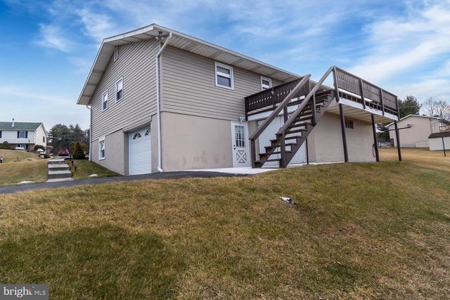 55 MAPLE AVE, Lehighton, PA 18235