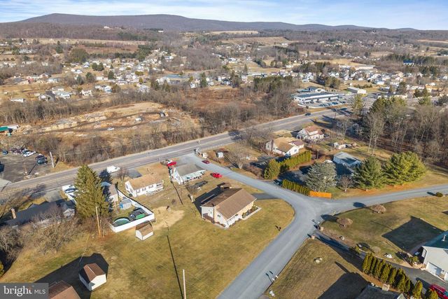 55 MAPLE AVE, Lehighton, PA 18235