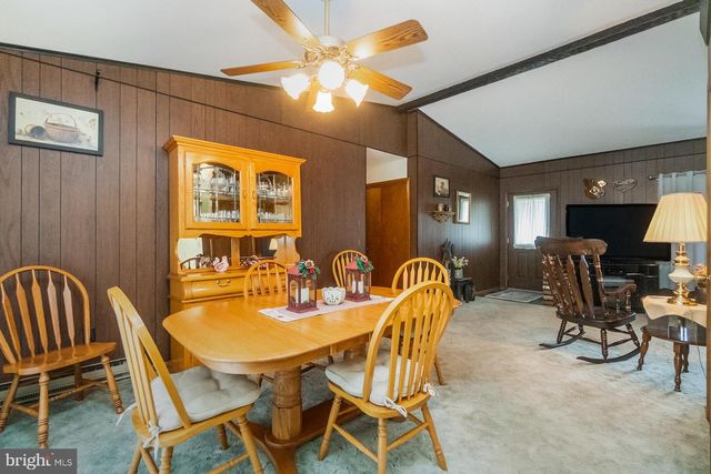 55 MAPLE AVE, Lehighton, PA 18235