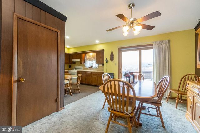 55 MAPLE AVE, Lehighton, PA 18235