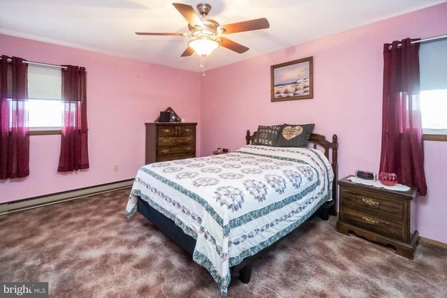 55 MAPLE AVE, Lehighton, PA 18235