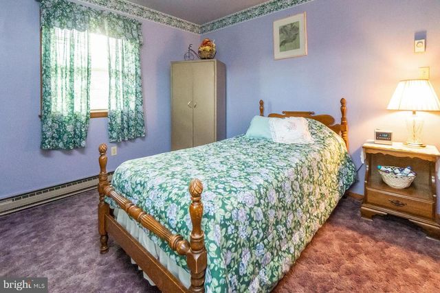 55 MAPLE AVE, Lehighton, PA 18235