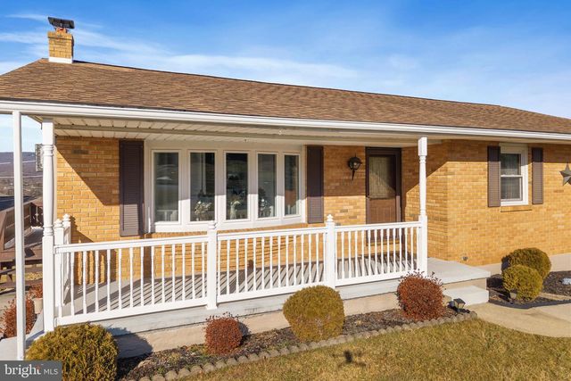 55 MAPLE AVE, Lehighton, PA 18235