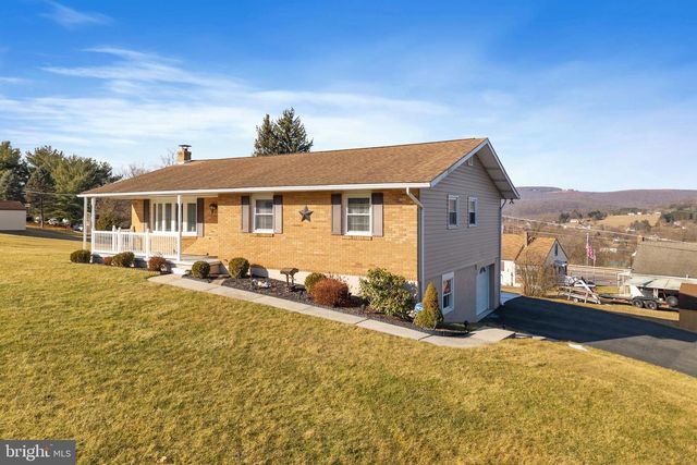 55 MAPLE AVE, Lehighton, PA 18235