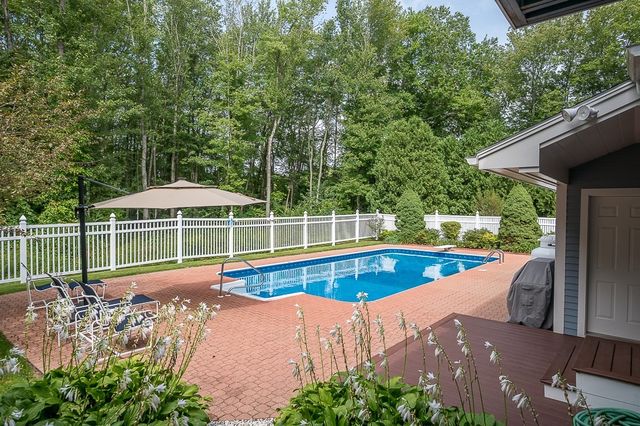 400 Boston Road, Sutton, MA 01590