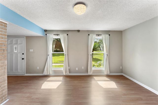 2334 Triway Lane 143, Houston, TX 77043