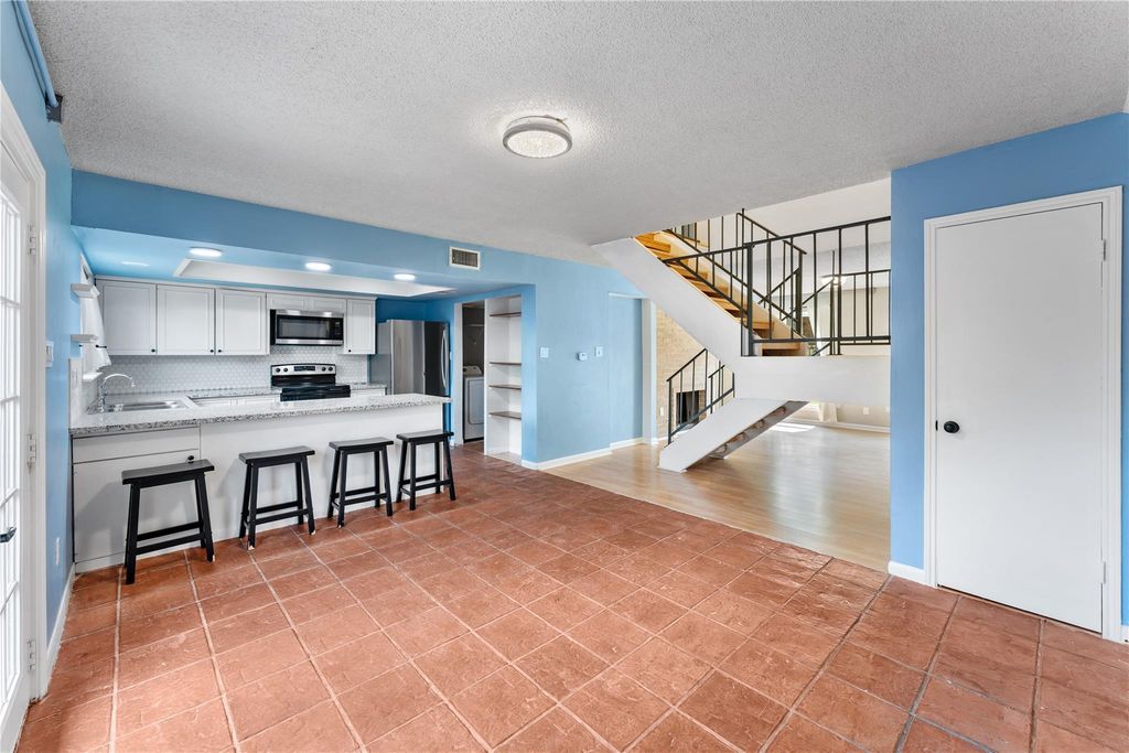 2334 Triway Lane 143, Houston, TX 77043