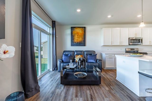 10461 Pine Lane, St. John, IN 46373