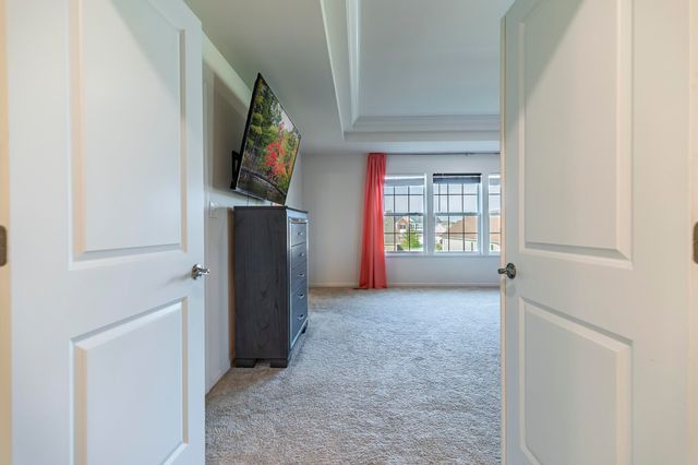 10461 Pine Lane, St. John, IN 46373