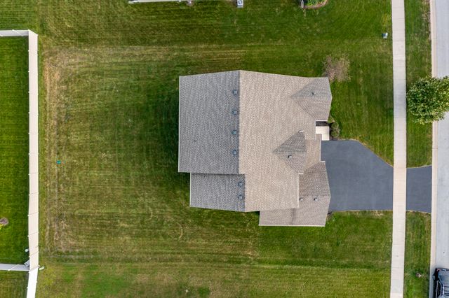 10461 Pine Lane, St. John, IN 46373