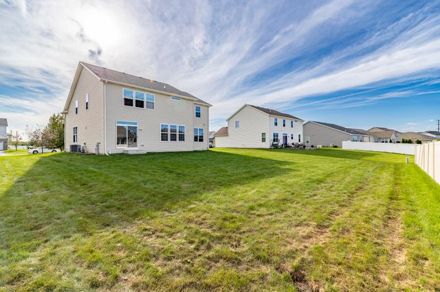 10461 Pine Lane, St. John, IN 46373
