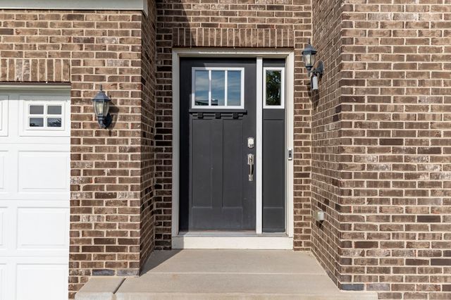 10461 Pine Lane, St. John, IN 46373