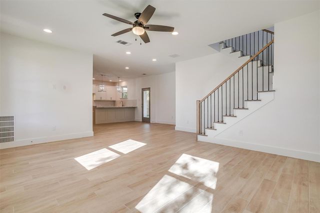 5618 Oaks Lane, Westworth Village, TX 76114