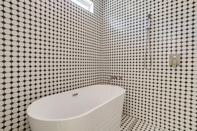 5618 Oaks Lane, Westworth Village, TX 76114