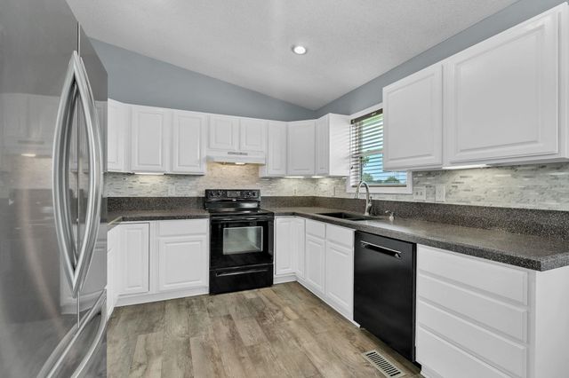 5842 S Joel, Derby, KS 67037