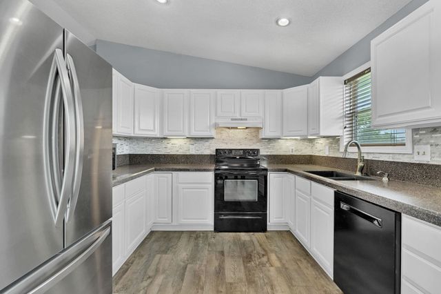 5842 S Joel, Derby, KS 67037
