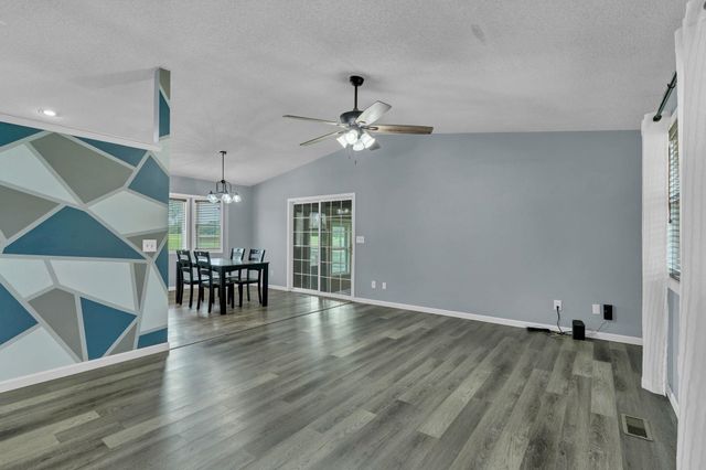 5842 S Joel, Derby, KS 67037