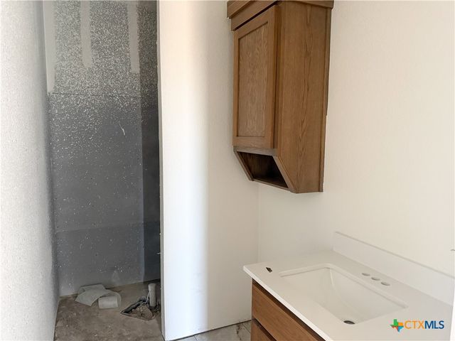 1614 Hunt Drive, Salado, TX 76571