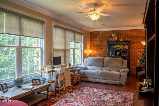 236 Old Stage Drive, Bristol, TN 37620