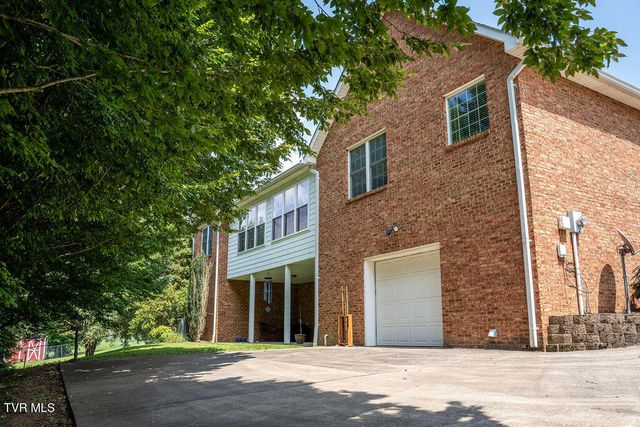 236 Old Stage Drive, Bristol, TN 37620