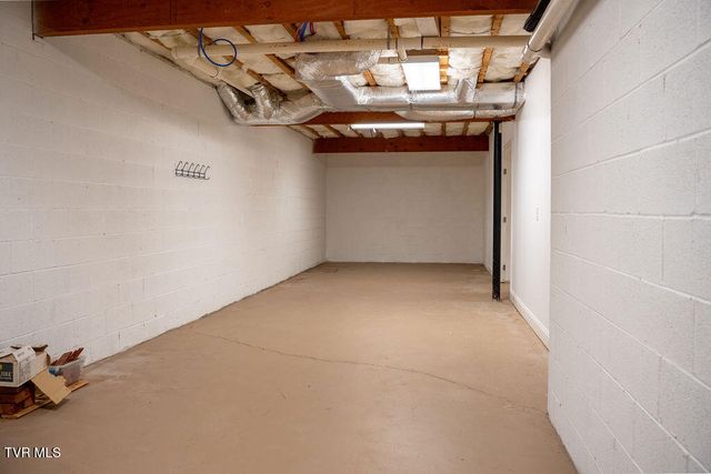 236 Old Stage Drive, Bristol, TN 37620