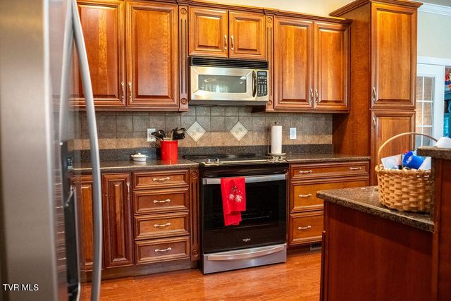 236 Old Stage Drive, Bristol, TN 37620