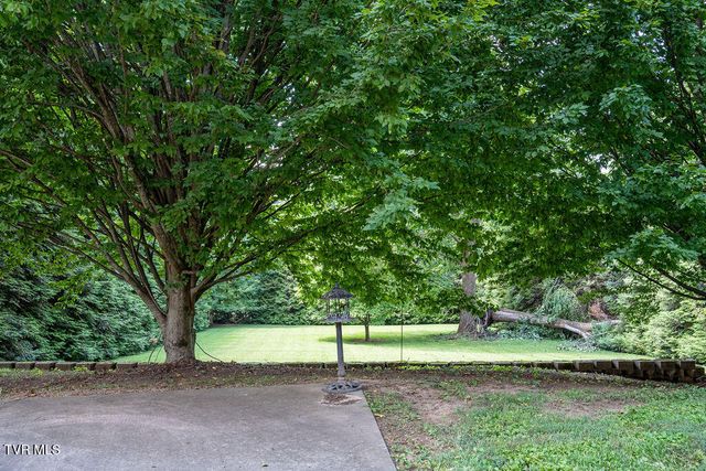 236 Old Stage Drive, Bristol, TN 37620