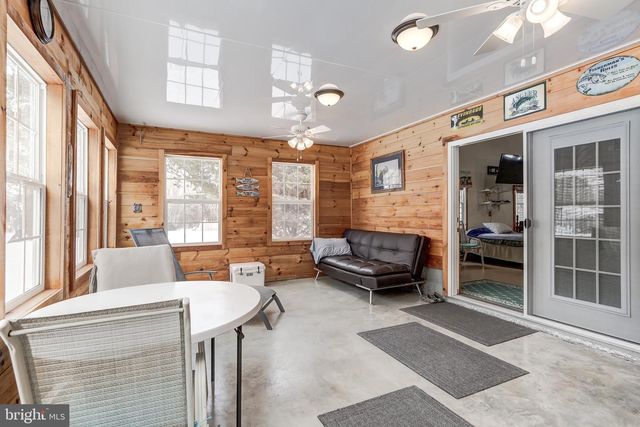 225 LAKEVIEW DR, Mineral, VA 23117