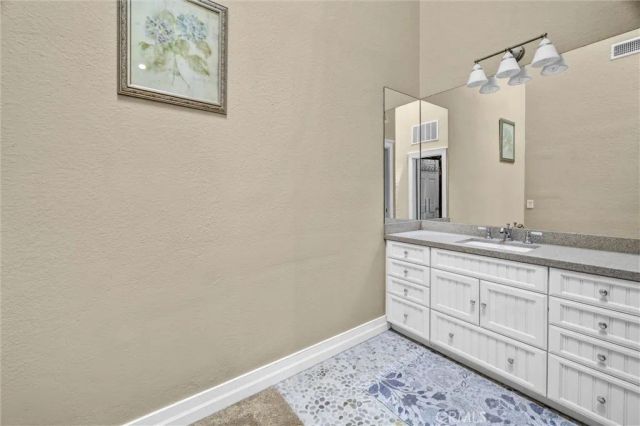 26701 Quail Creek 136, Laguna Hills, CA 92656