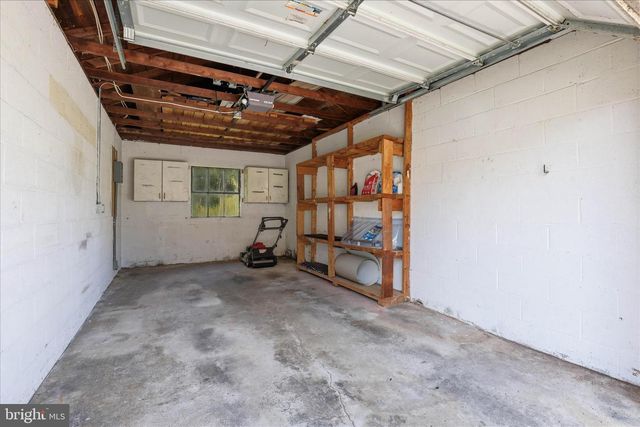 4 RED BUD DR, Millersville, PA 17551