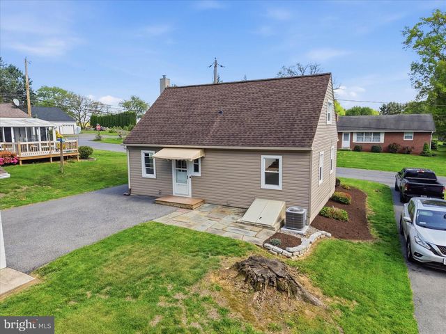 4 RED BUD DR, Millersville, PA 17551