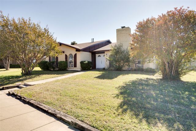 4704 Pemberton Lane, The Colony, TX 75056