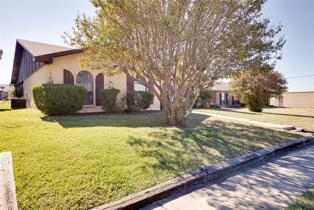 4704 Pemberton Lane, The Colony, TX 75056