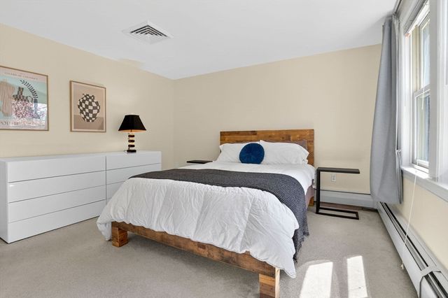 332 Jamaicaway 3, Boston, MA 02130