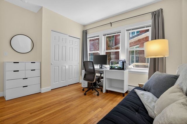 332 Jamaicaway 3, Boston, MA 02130