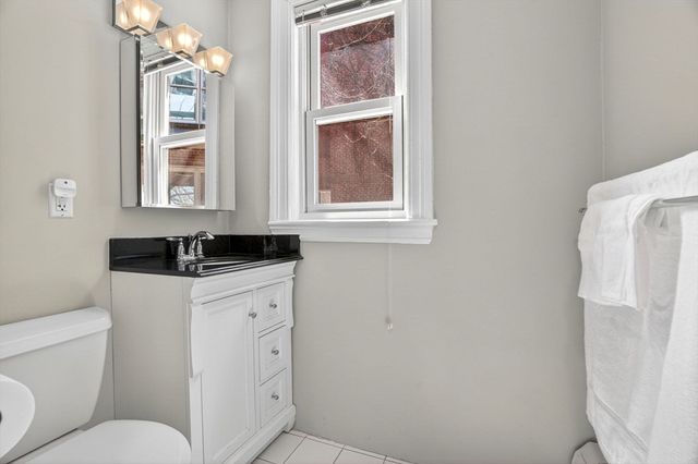 332 Jamaicaway 3, Boston, MA 02130