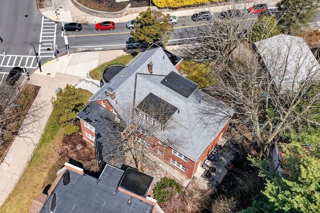 332 Jamaicaway 3, Boston, MA 02130