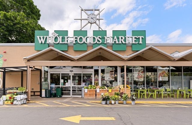 332 Jamaicaway 3, Boston, MA 02130