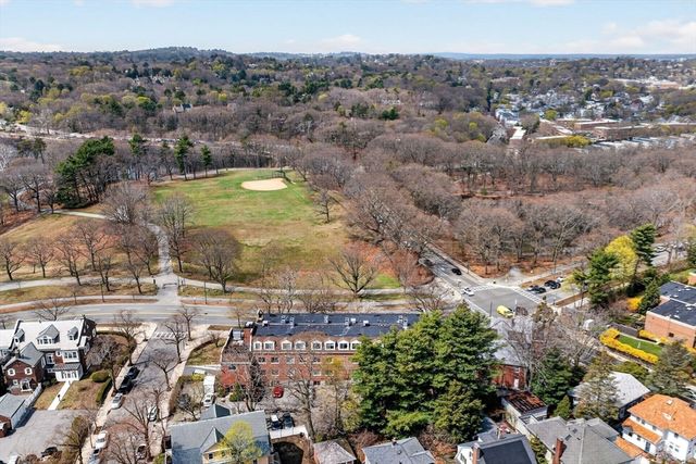 332 Jamaicaway 3, Boston, MA 02130