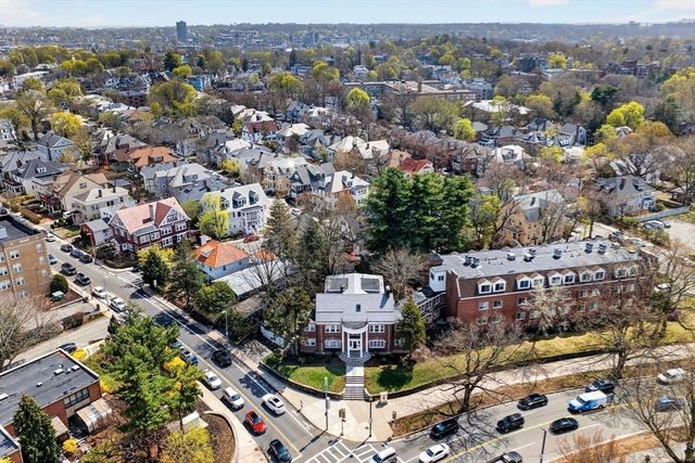 332 Jamaicaway 3, Boston, MA 02130