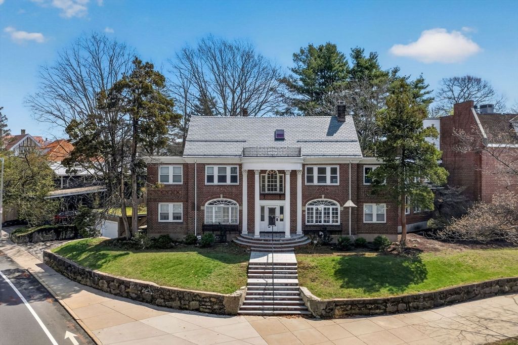 332 Jamaicaway 3, Boston, MA 02130