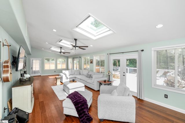 314 Karsten Creek Drive, Simpsonville, SC 29681