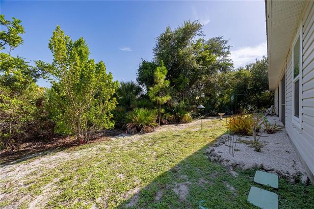 4406 Lake Heather CIR, St. James City, FL 33956