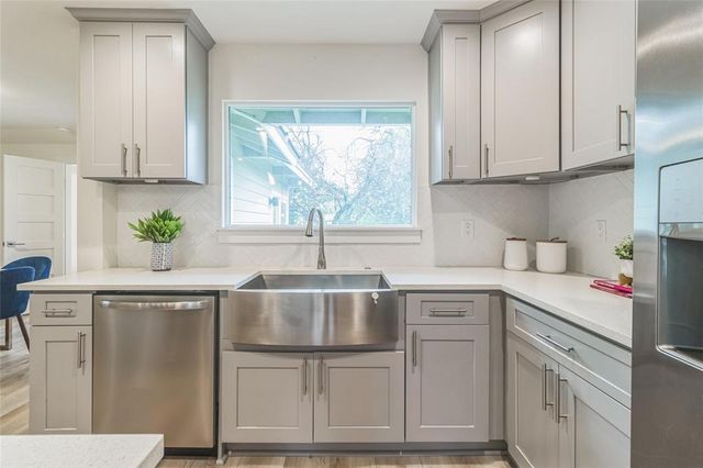 1502 Villanova DR, Austin, TX 78757